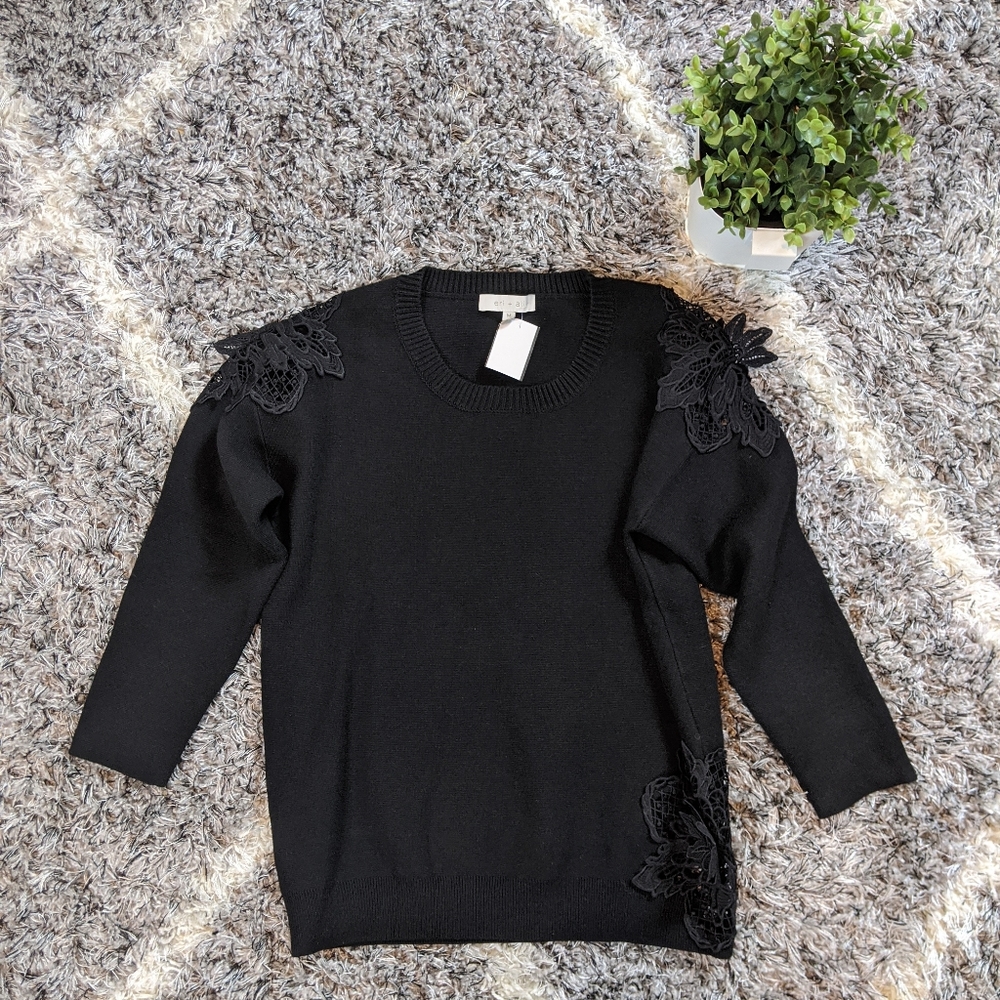 Anthro Eri+Ali  3/4 Sleeves flower details Sweater